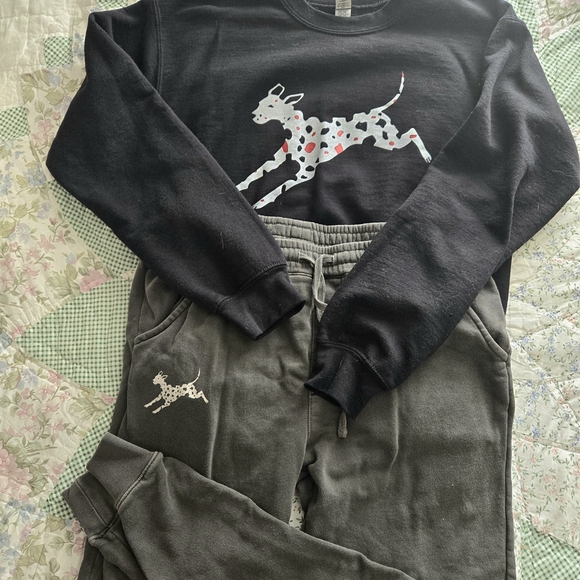 Drawstring Sweatpants And Sweatshirt with Dalmatian Print - Picture 2 of 12